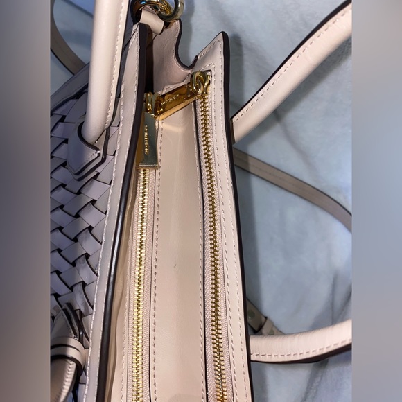 Michael Kors Crossbody Handbag Taupe Leather Basket Weave Bag - Picture 7 of 8